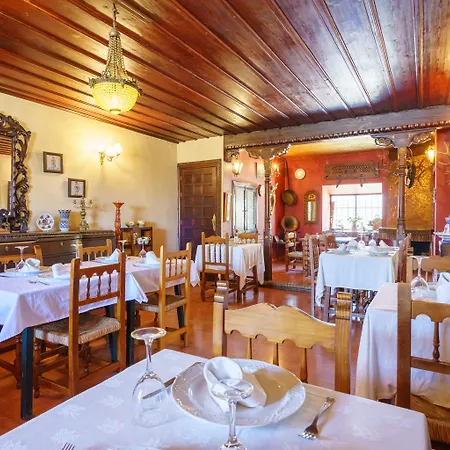 Oyo Cumbres Hotel