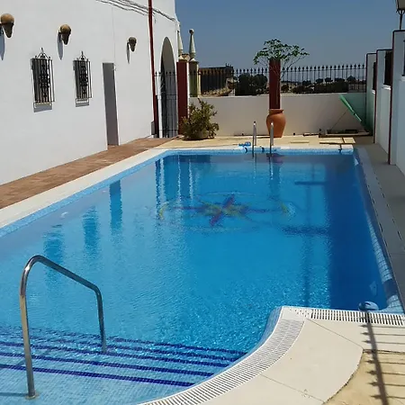 Oyo Cumbres Hotel